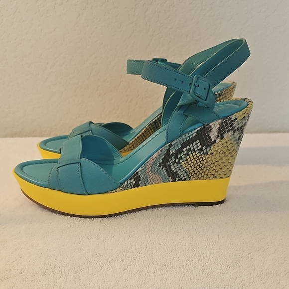 Cole Haan Nike Air Teal and Yellow  Sandals 9B Turquoise & Yellow Snake Wedge - Picture 5 of 16